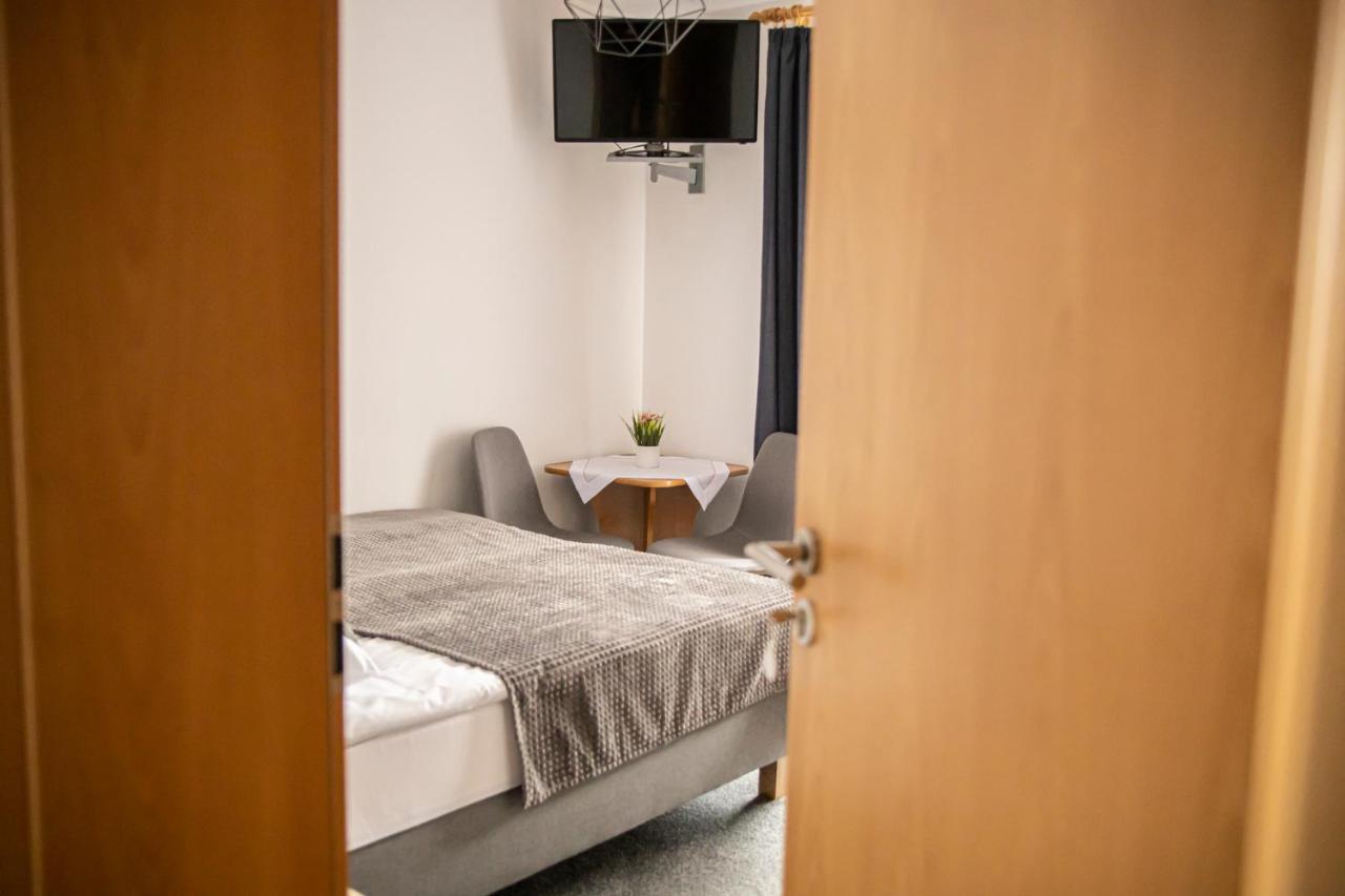 Tatrzanskie Spanie Pokoje Goscinne Poronin Extérieur photo