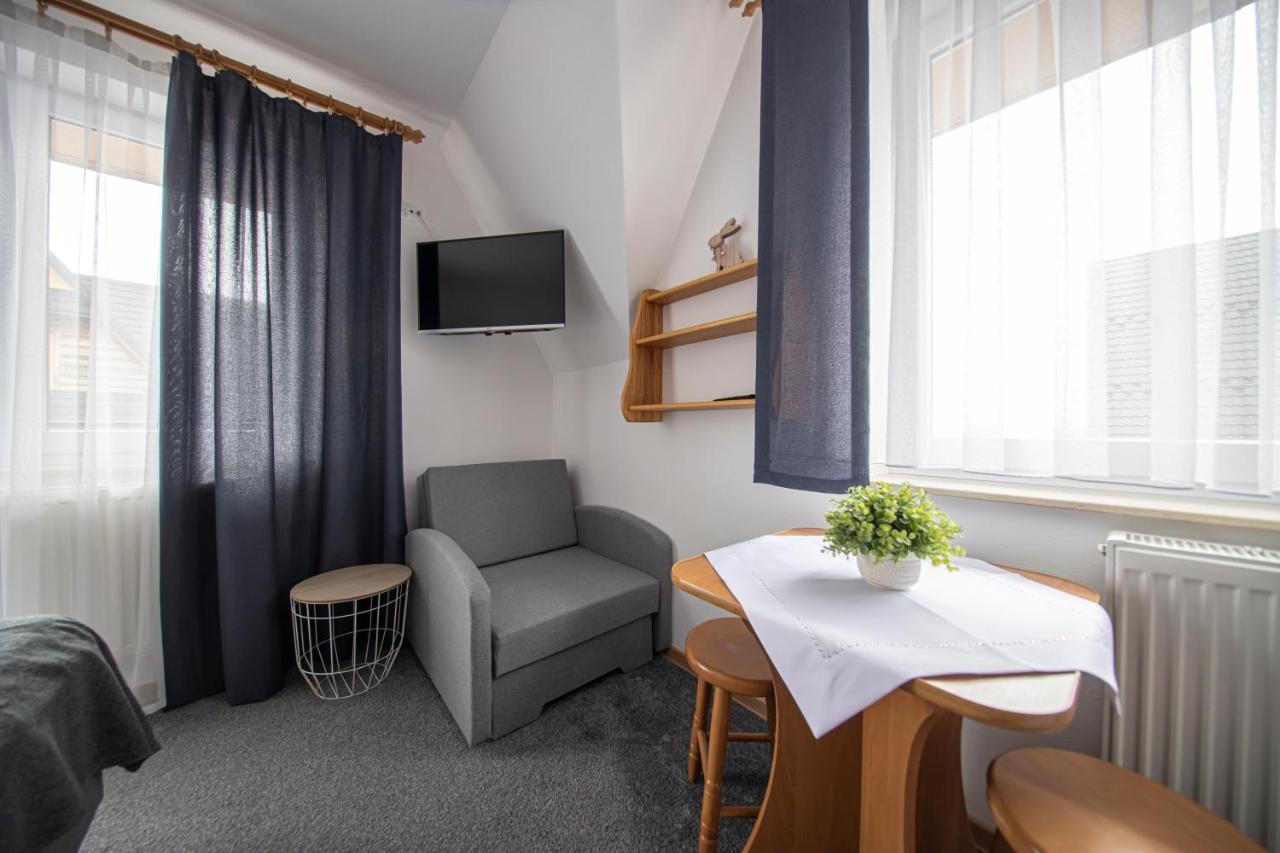 Tatrzanskie Spanie Pokoje Goscinne Poronin Extérieur photo